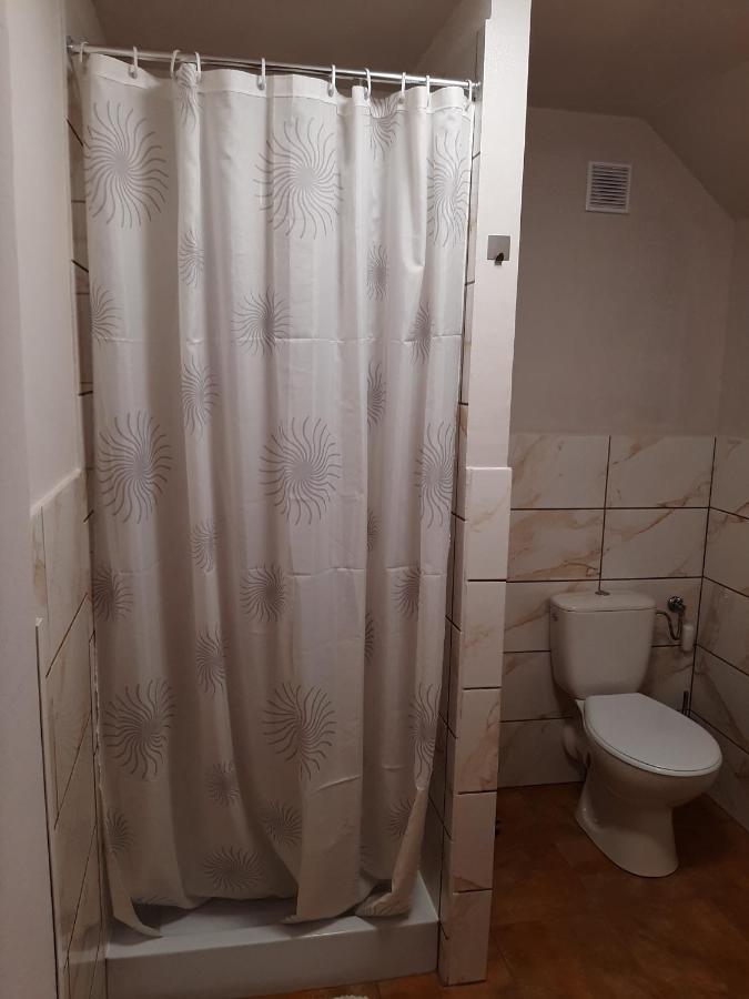 Der Kleine Bauernhof Keine Arbeiter Zadnych Pracownikow Apartment Lubiatow  Екстериор снимка