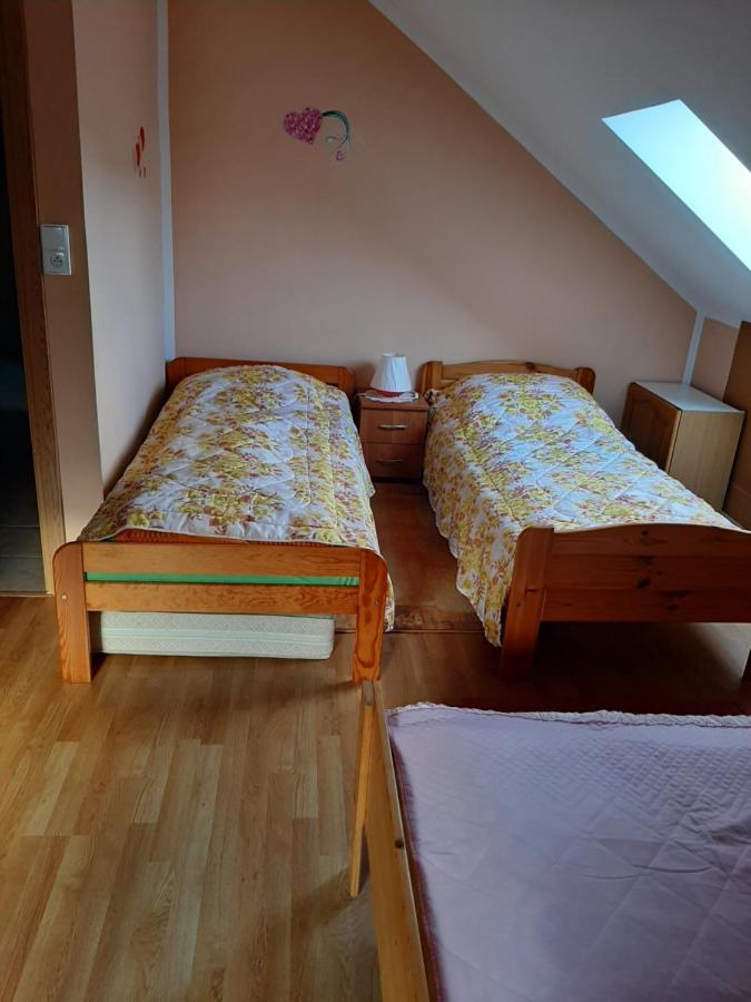 Der Kleine Bauernhof Keine Arbeiter Zadnych Pracownikow Apartment Lubiatow  Екстериор снимка