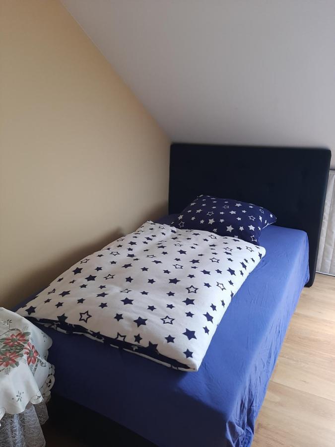 Der Kleine Bauernhof Keine Arbeiter Zadnych Pracownikow Apartment Lubiatow  Екстериор снимка